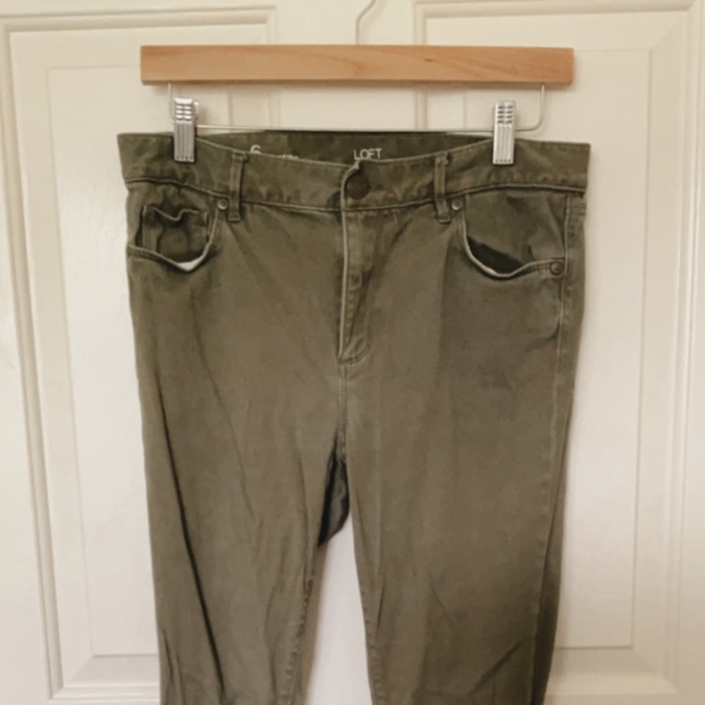 Green skinny jeans